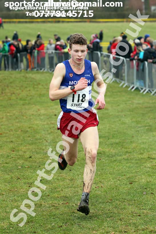 Mens under-17s Northern Cross Country Champs., Camp Hill Estate, Kirklington.  Photo: David T. Hewitson/Sports for All Pics